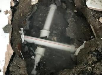 察哈尔右翼中阳台漏水维修公司为您分享楼上楼下漏水怎么处理